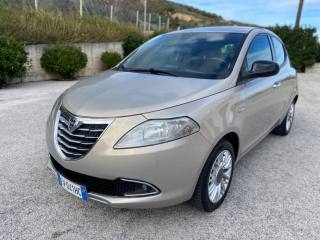 LANCIA Ypsilon usata, con Airbag