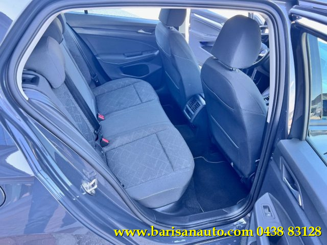 VOLKSWAGEN Golf usata, con Autoradio