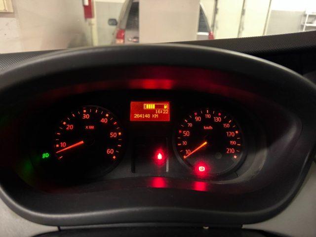 RENAULT Trafic usata, con USB