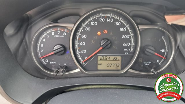 TOYOTA Yaris usata, con Boardcomputer