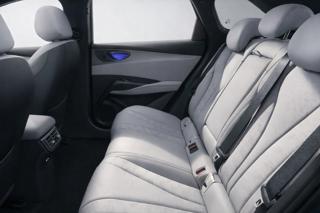 BYD Seal 6 usata, con Autoradio
