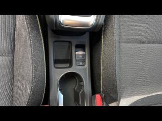 RENAULT Captur usata, con Touch screen