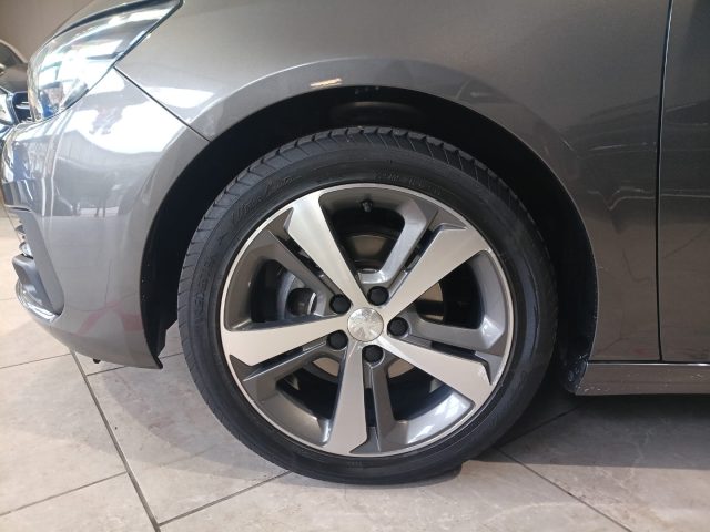 PEUGEOT 308 usata, con Sistema di navigazione