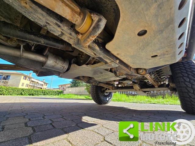 LAND ROVER Defender usata 54