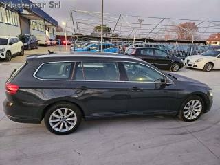VOLKSWAGEN Passat Variant usata, con Boardcomputer