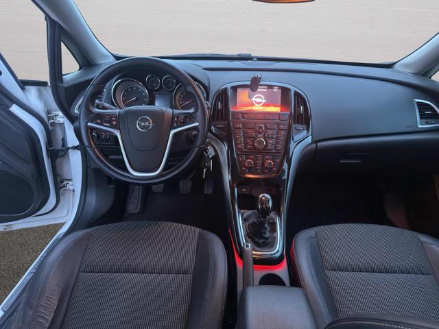 OPEL Astra usata, con Controllo trazione