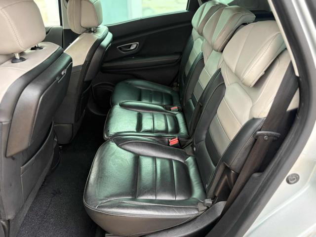 RENAULT Scenic usata 23
