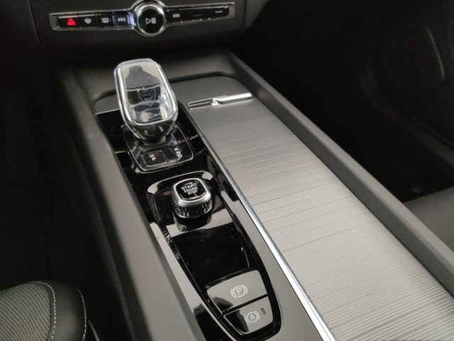 VOLVO XC60 usata, con Volante in pelle