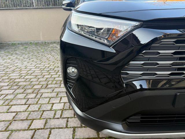 TOYOTA RAV 4 MY23 usata, con Bracciolo