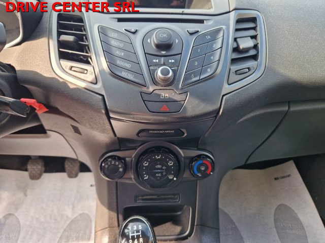 FORD Fiesta usata, con ESP