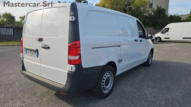 MERCEDES-BENZ Vito usata, con Airbag laterali