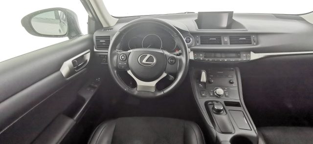LEXUS CT 200h usata 45