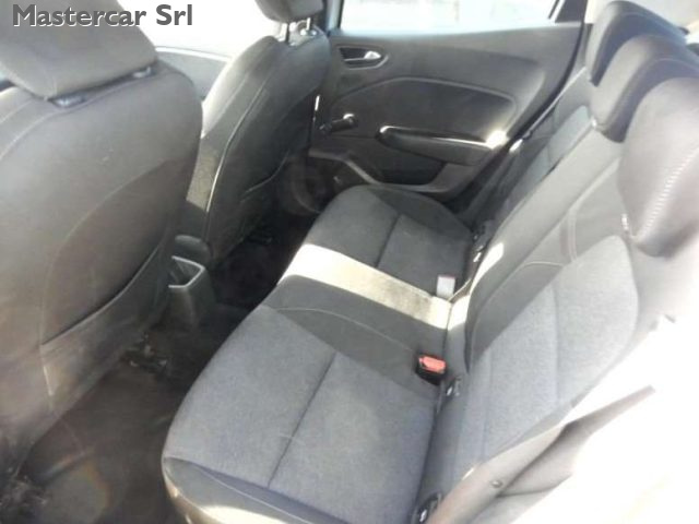 RENAULT Clio usata, con Autoradio