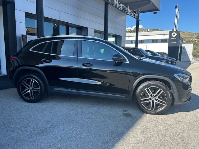 MERCEDES-BENZ GLA 200 usata, con Airbag laterali