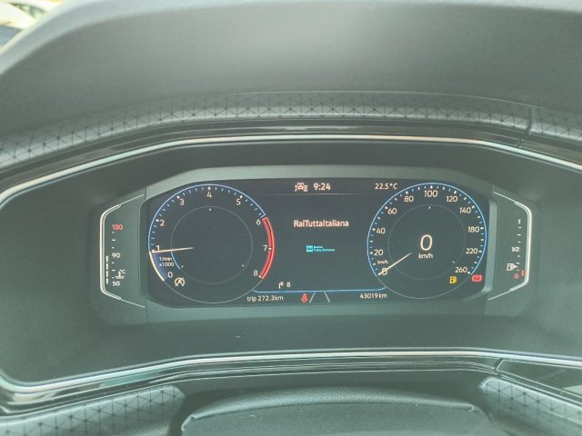 VOLKSWAGEN T-Cross usata, con Autoradio digitale