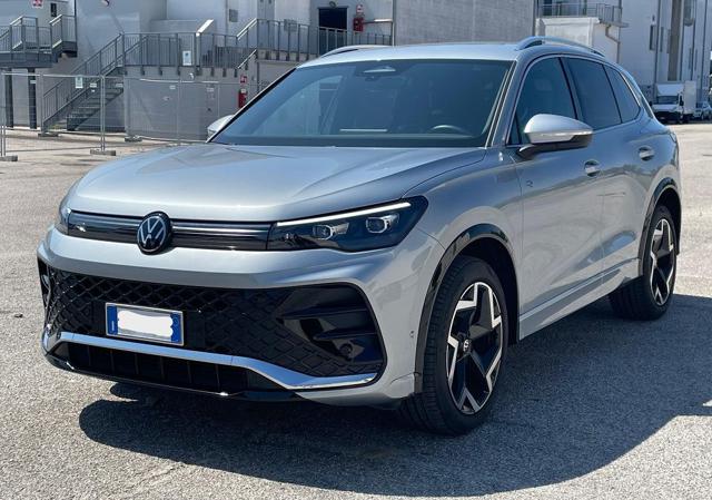 VOLKSWAGEN Tiguan usata, con Airbag