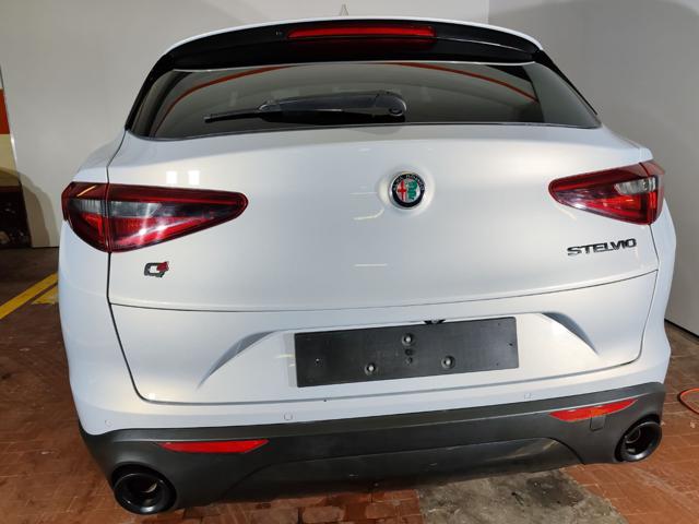 ALFA ROMEO Stelvio usata, con Alzacristalli elettrici