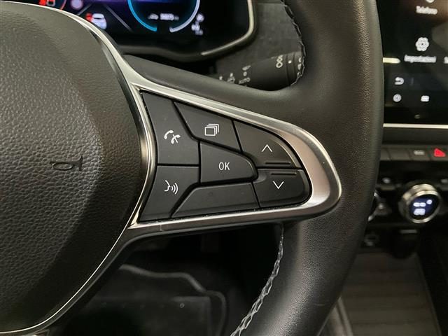 RENAULT ZOE usata, con Hill holder