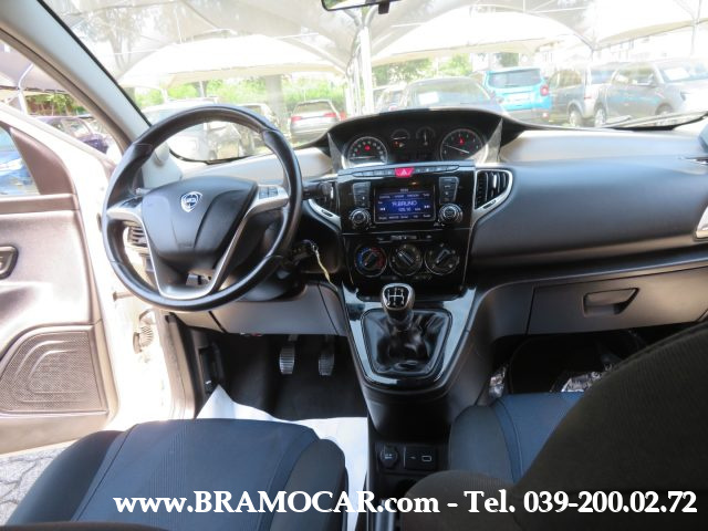 LANCIA Ypsilon usata, con Kit antipanne