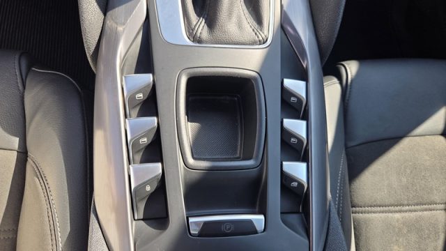 DS AUTOMOBILES DS 5 usata, con Sensori di parcheggio posteriori