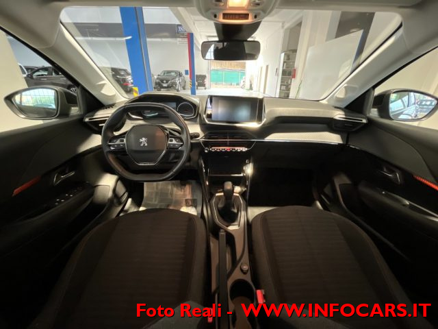 PEUGEOT 208 usata, con Volante in pelle