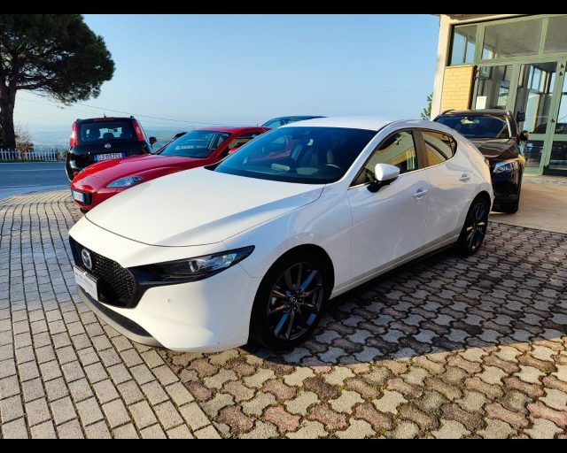 MAZDA 3 usata, con Fari LED