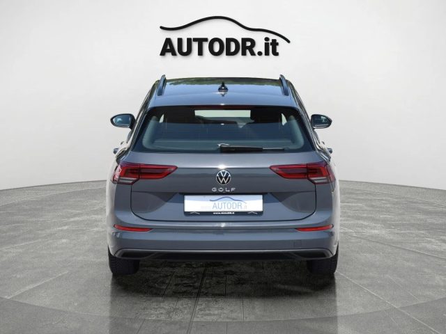 VOLKSWAGEN Golf Variant usata, con Sistema di navigazione