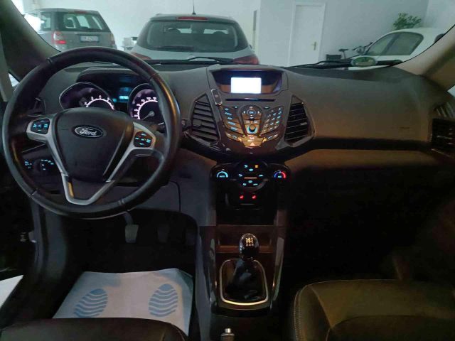 FORD EcoSport usata, con Autoradio