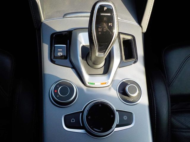 ALFA ROMEO Stelvio usata, con USB