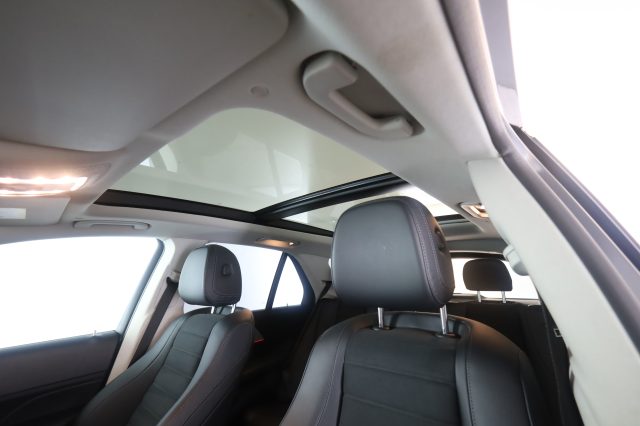 MERCEDES-BENZ CLA usata 13