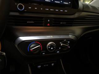 HYUNDAI i20 usata, con Sensore di luce