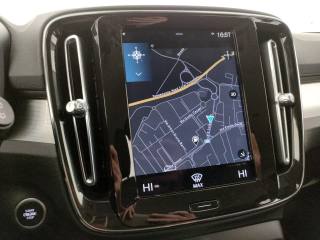 VOLVO XC40 usata, con Sistema di navigazione