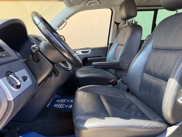 VOLKSWAGEN Multivan usata, con Controllo trazione
