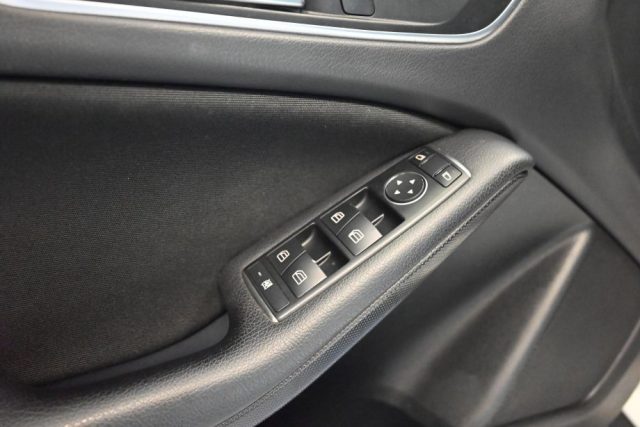 MERCEDES-BENZ GLA 180 usata 45