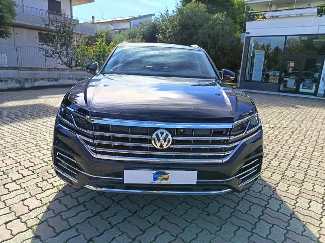 VOLKSWAGEN Touareg usata, con Airbag