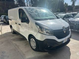 RENAULT Trafic usata, con Alzacristalli elettrici