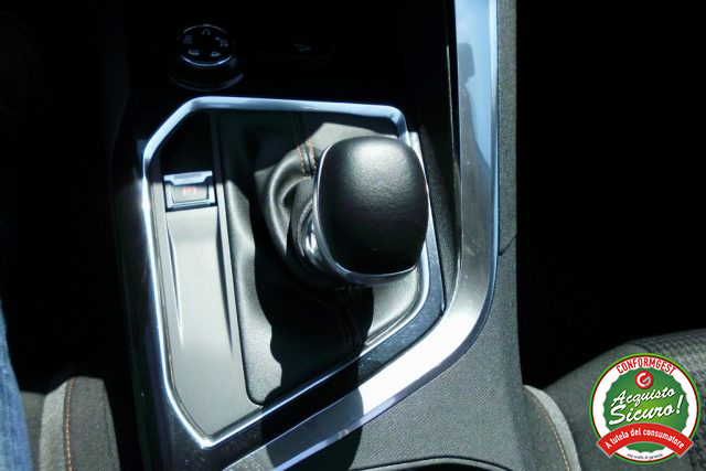 PEUGEOT 3008 usata, con Controllo vocale