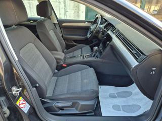 VOLKSWAGEN Passat Variant usata, con Cruise Control