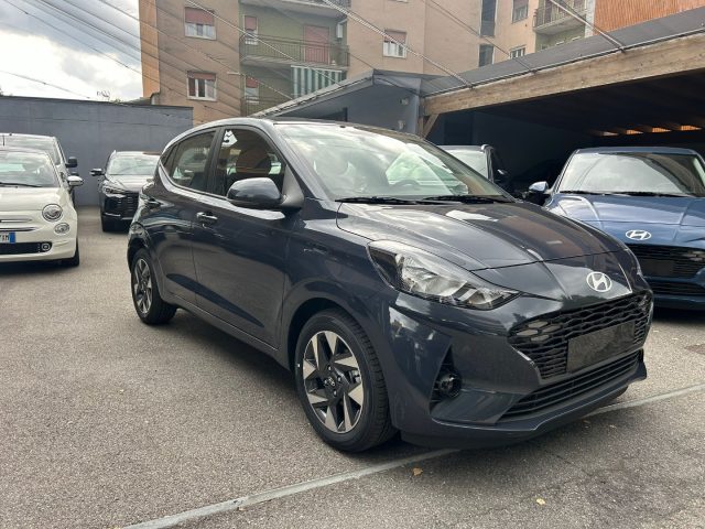 HYUNDAI i10 usata, con Airbag