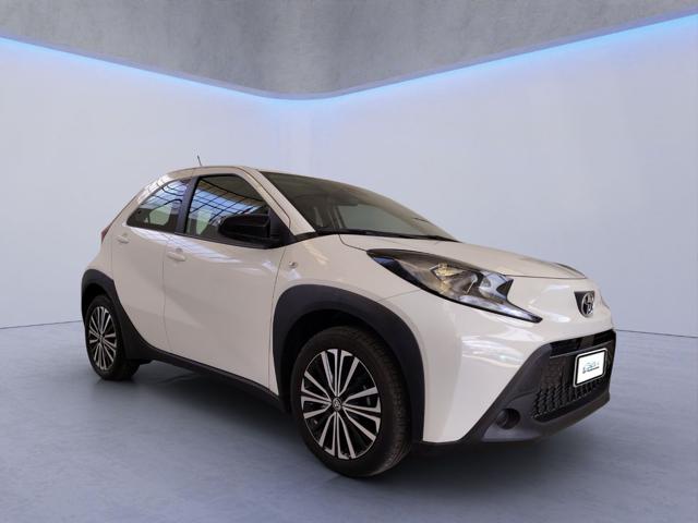 TOYOTA Aygo X usata, con Airbag