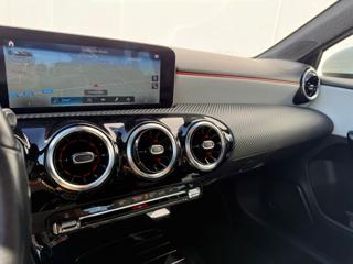 MERCEDES-BENZ A 180 usata, con Controllo automatico clima