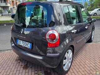 RENAULT Modus usata, con Boardcomputer