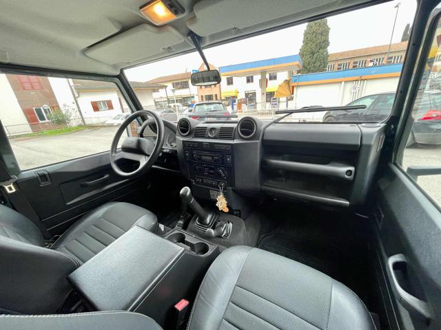 LAND ROVER Defender usata 22