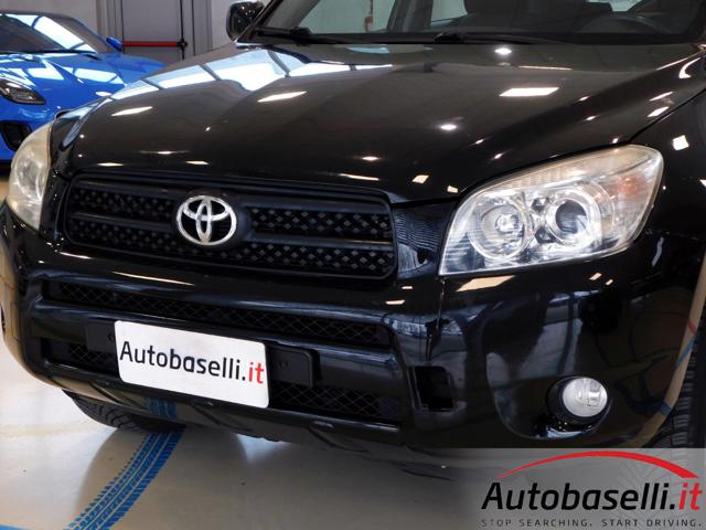 TOYOTA RAV 4 usata 32