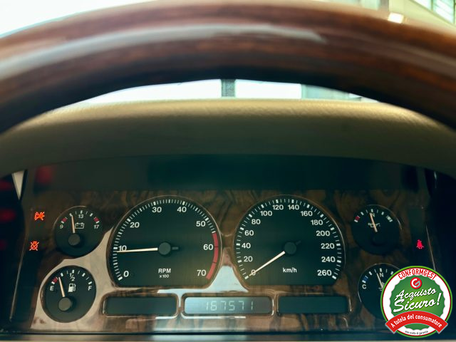 JAGUAR XJ usata, con Servosterzo