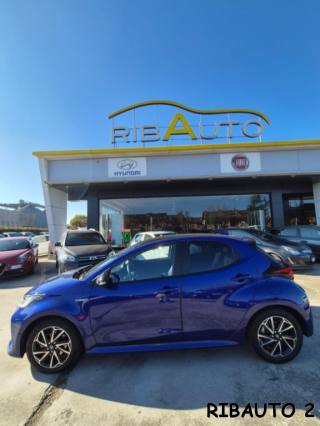TOYOTA Yaris usata, con USB