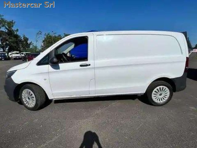 MERCEDES-BENZ Vito usata, con Alzacristalli elettrici