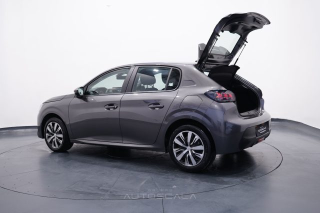 PEUGEOT 208 usata, con Apple CarPlay