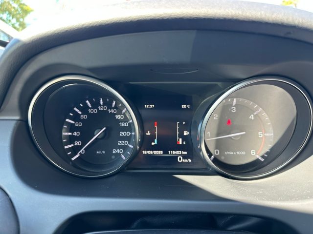 LAND ROVER Discovery Sport usata, con USB