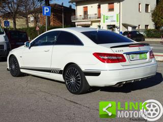 MERCEDES-BENZ E 220 usata, con Boardcomputer